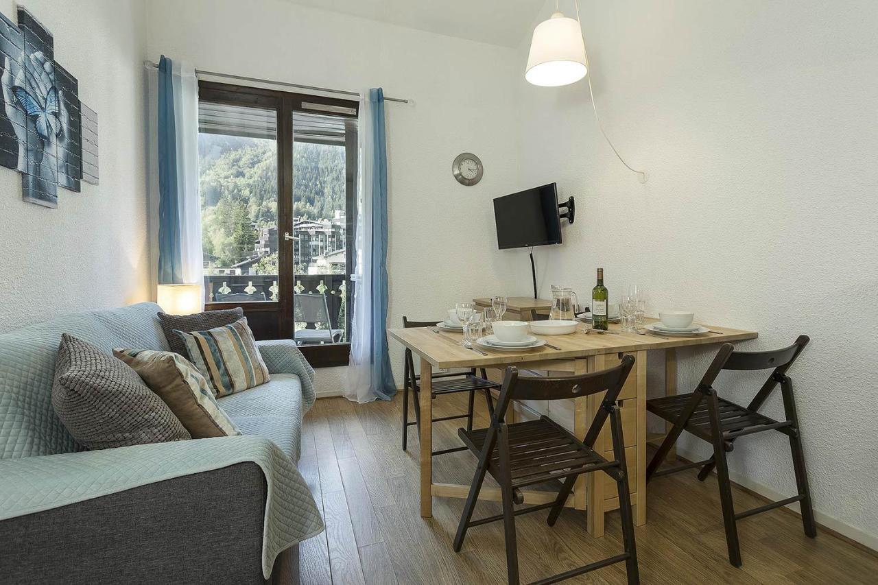 Apartment Forclaz 4B - Alpes Travel - Central Chamonix - Sleeps 4 Экстерьер фото